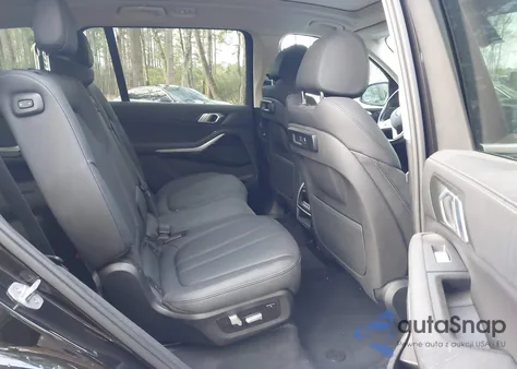 2020 BMW X7 xDrive40I z USA, uszkodzony, nr VIN 5UXCW2C08L9A02096